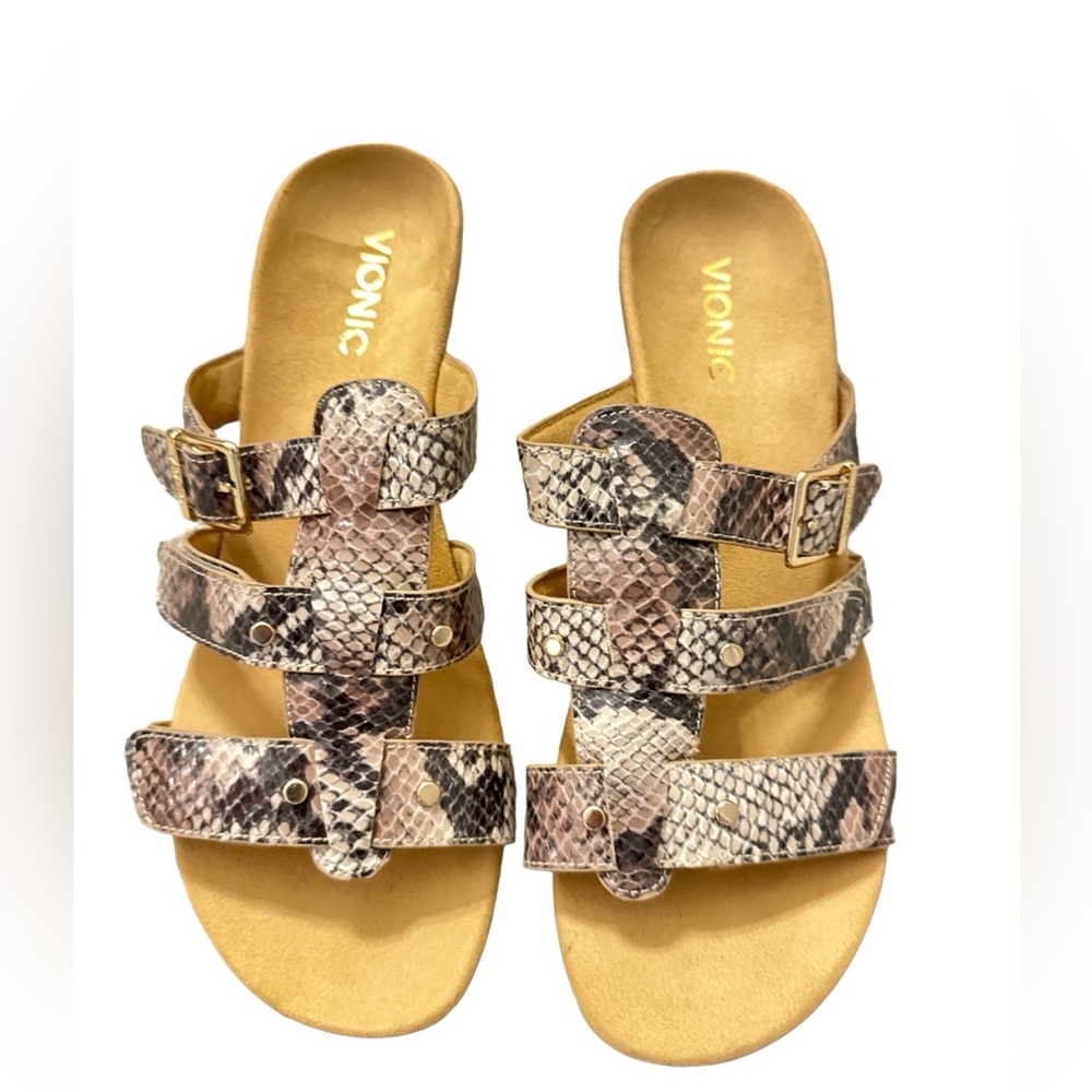 NWOB Vionic Amber Sz 7 Snakeskin Brown Sz.9